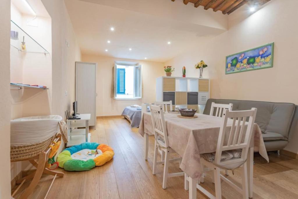 Apartament Luccadentro - Centro Storico Zewnętrze zdjęcie